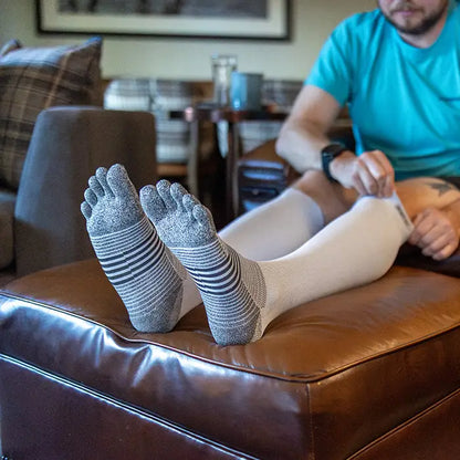 Calcetines Women's Compression Over the Calf Gray